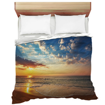 Designart Vivid Sunrise on Sandy Beach - Seascape Throw Pillow