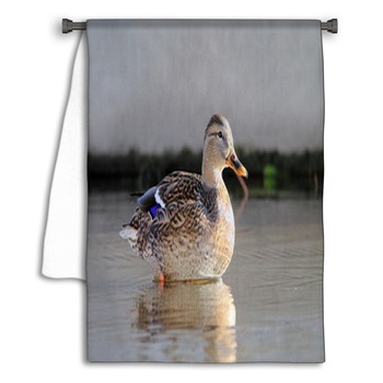 https://www.visionbedding.com/images/theme/ducks-in-water-towel-95021757.jpg